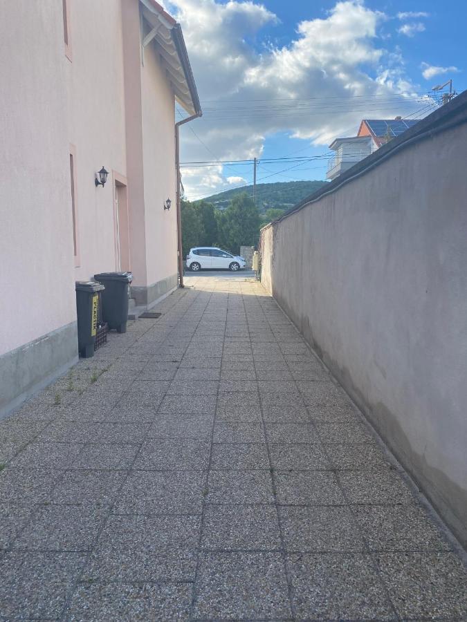 Abigel Apartmanhaz Balatonfured Luaran gambar