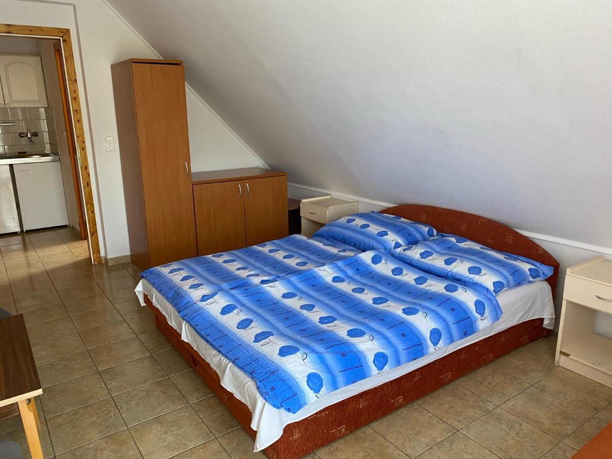 Abigel Apartmanhaz Balatonfured Luaran gambar