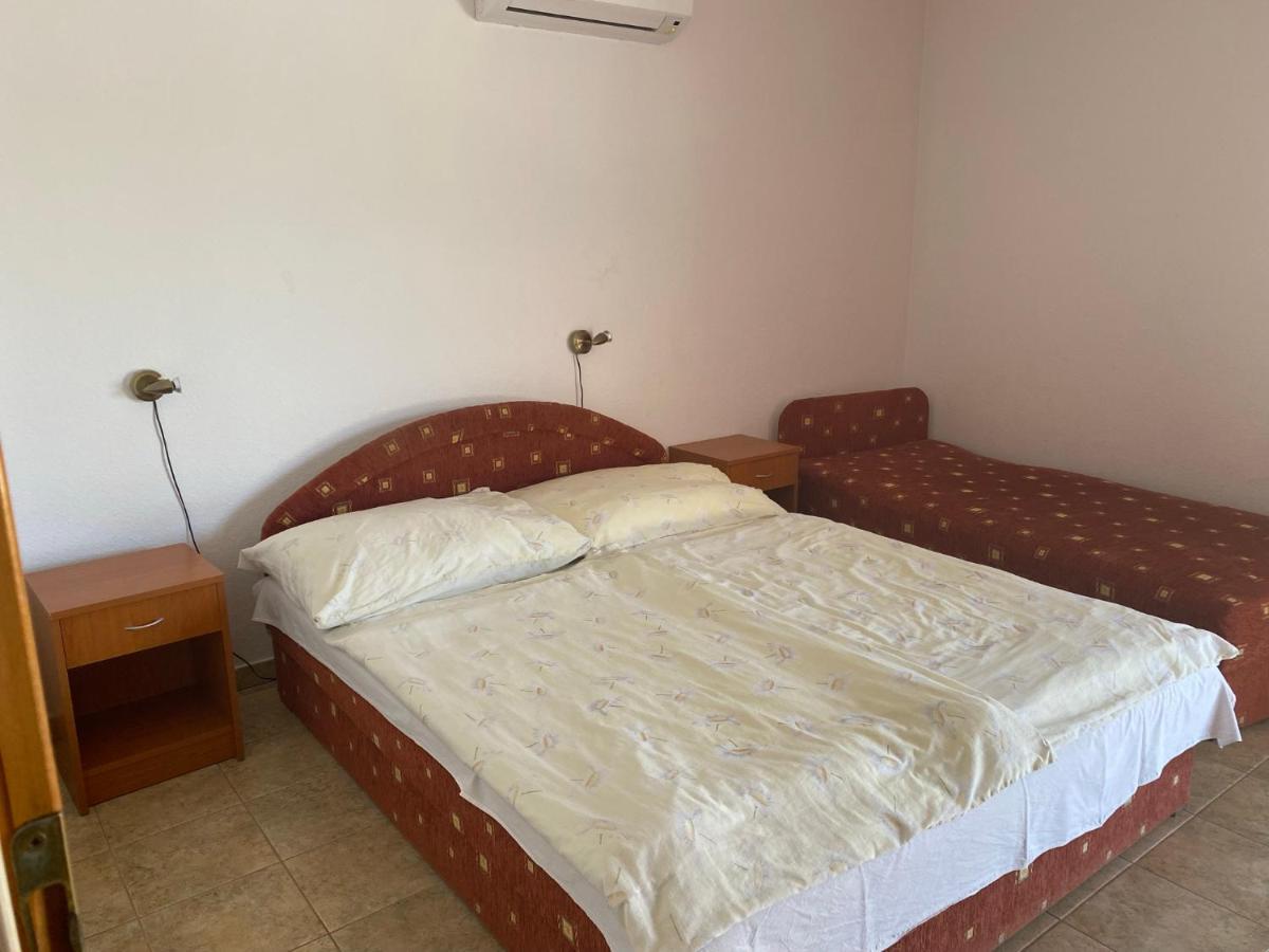 Abigel Apartmanhaz Balatonfured Luaran gambar